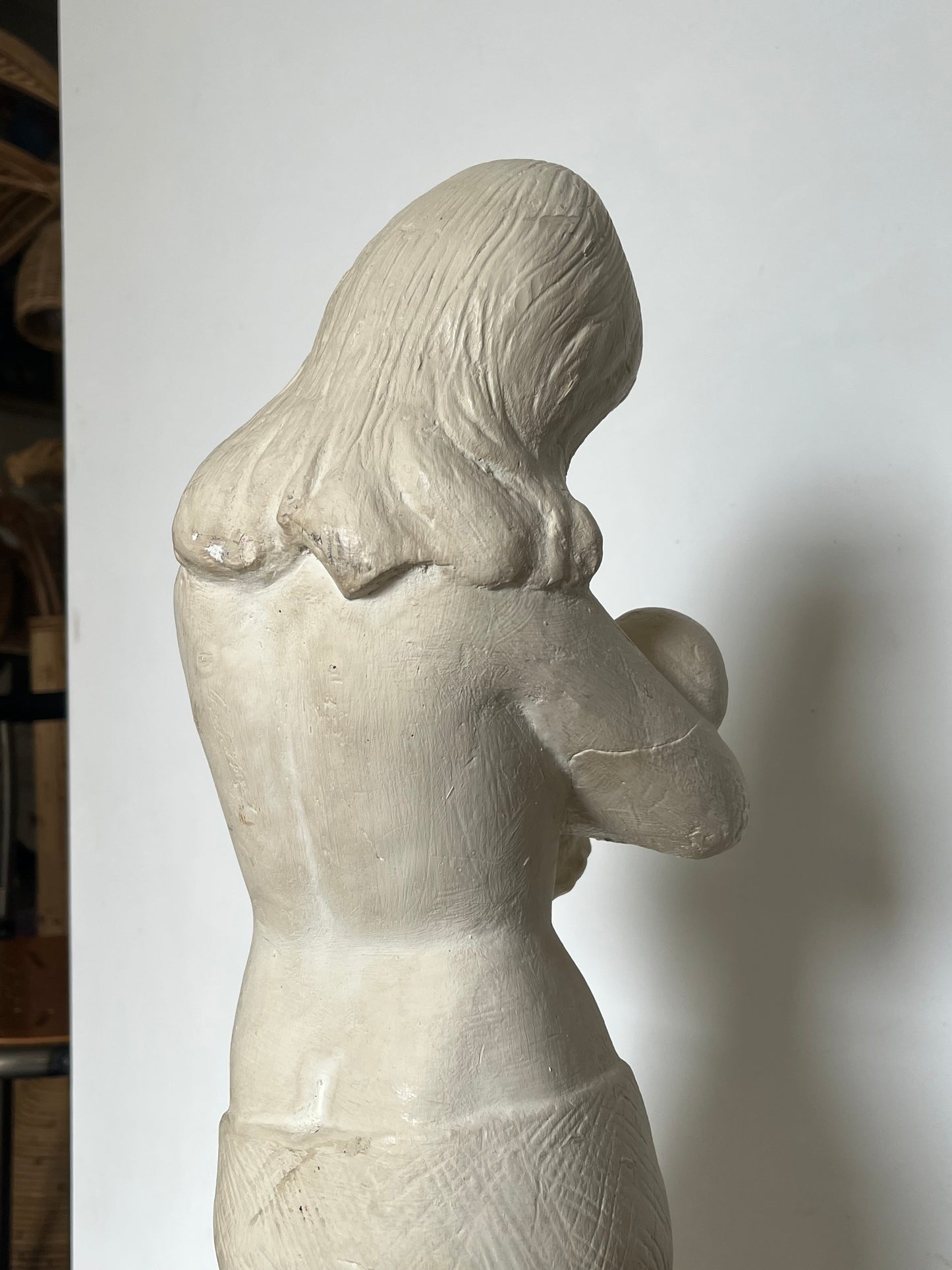 Mother and child figure