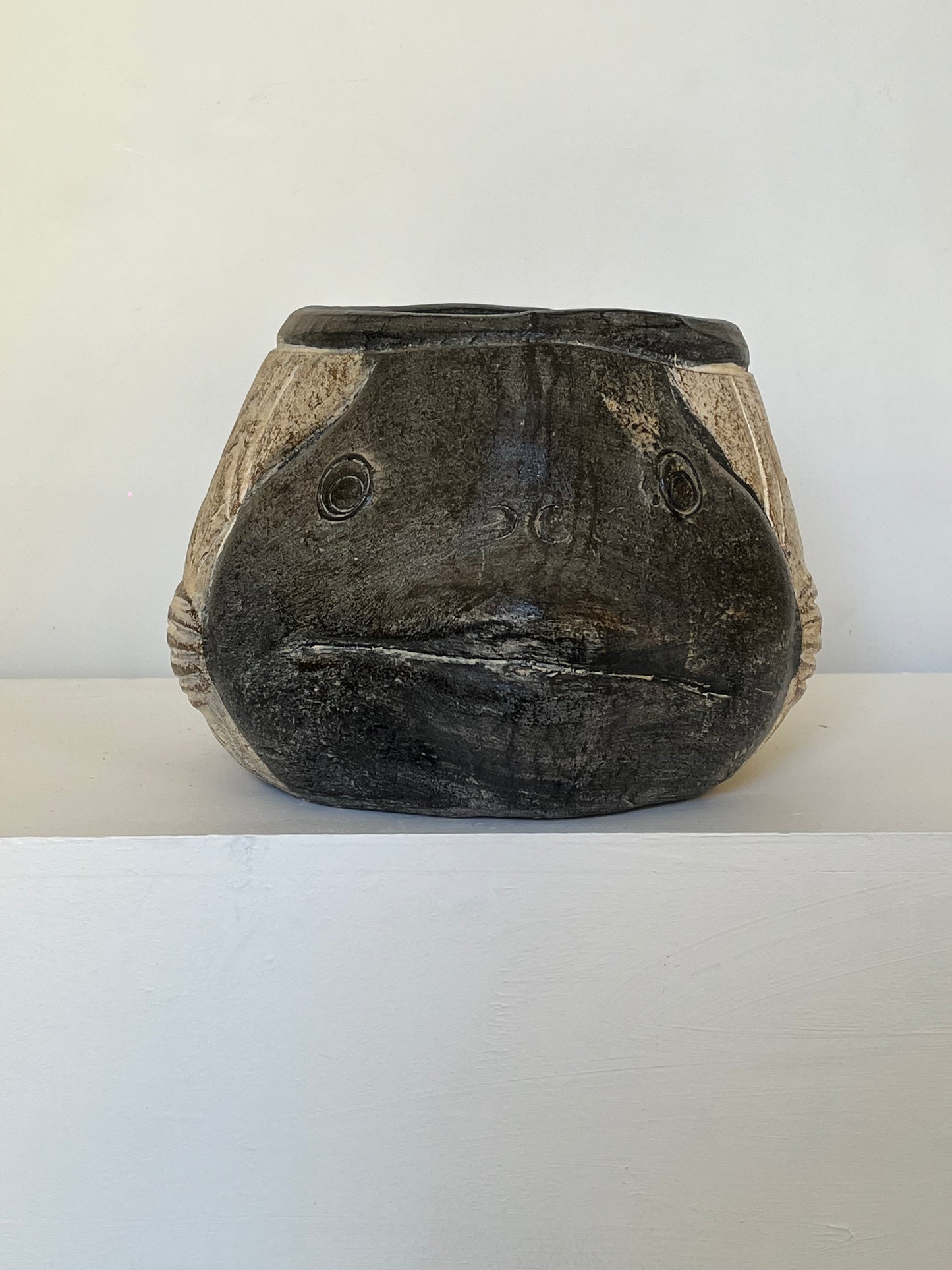 Ceramic fish pot