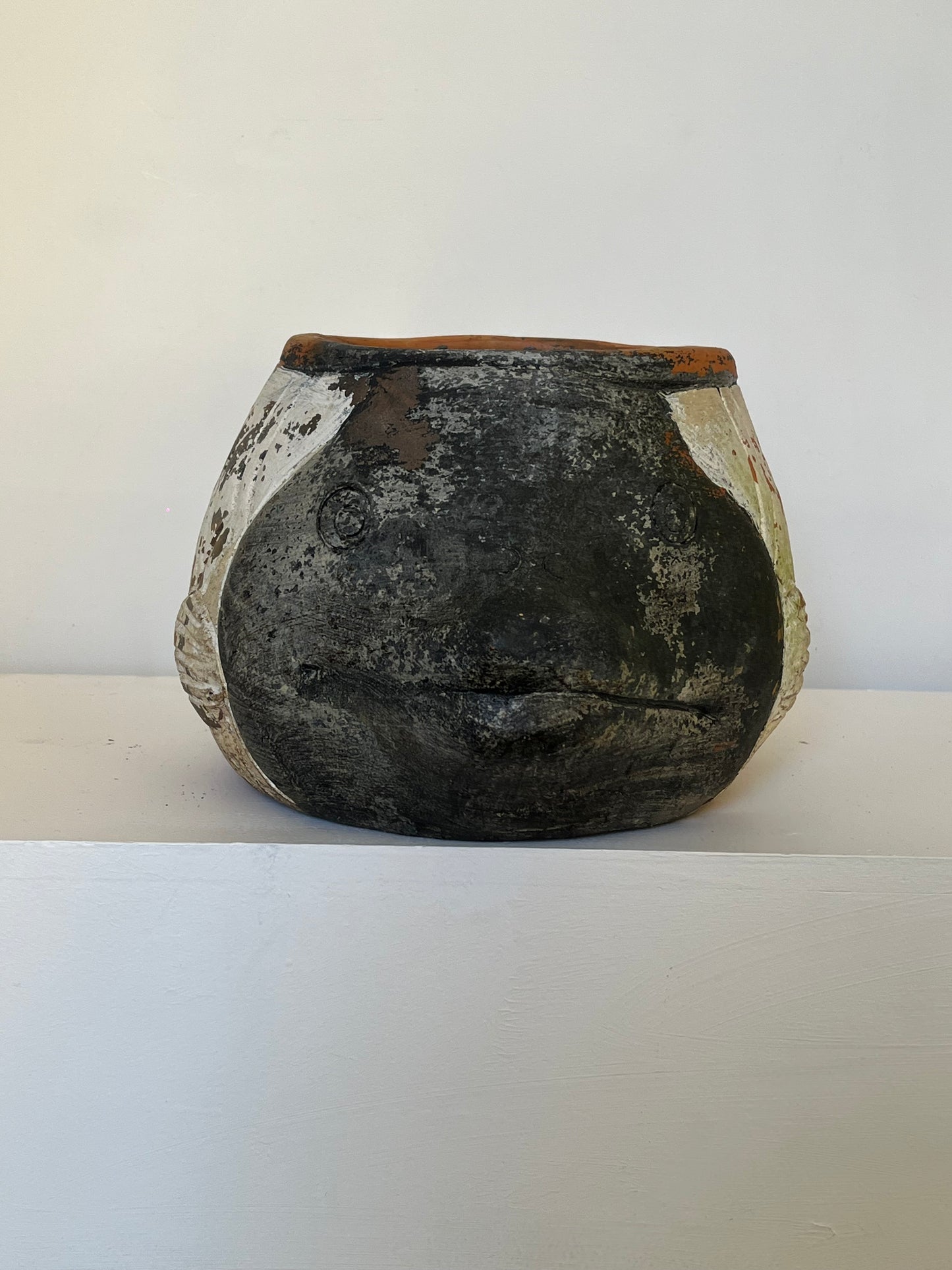 Ceramic fish pot