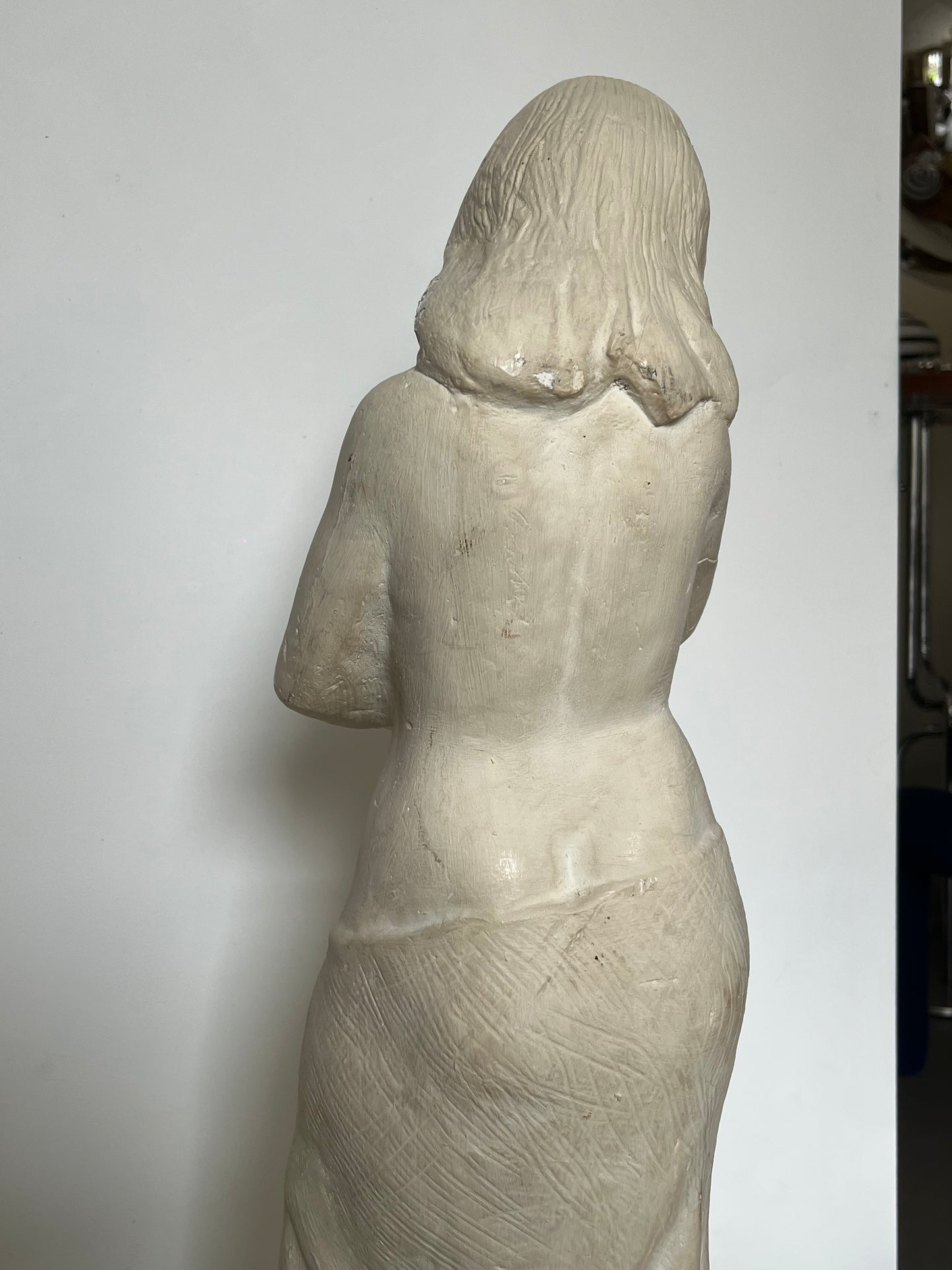 Mother and child figure
