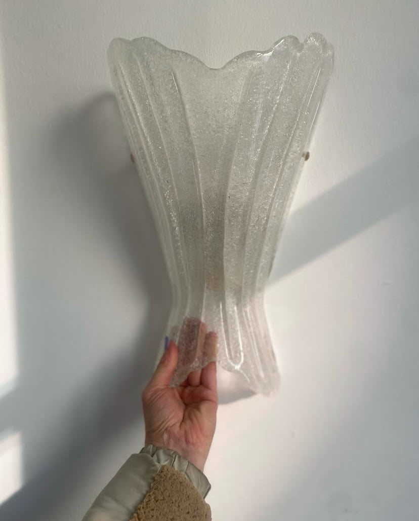 Wall sconce