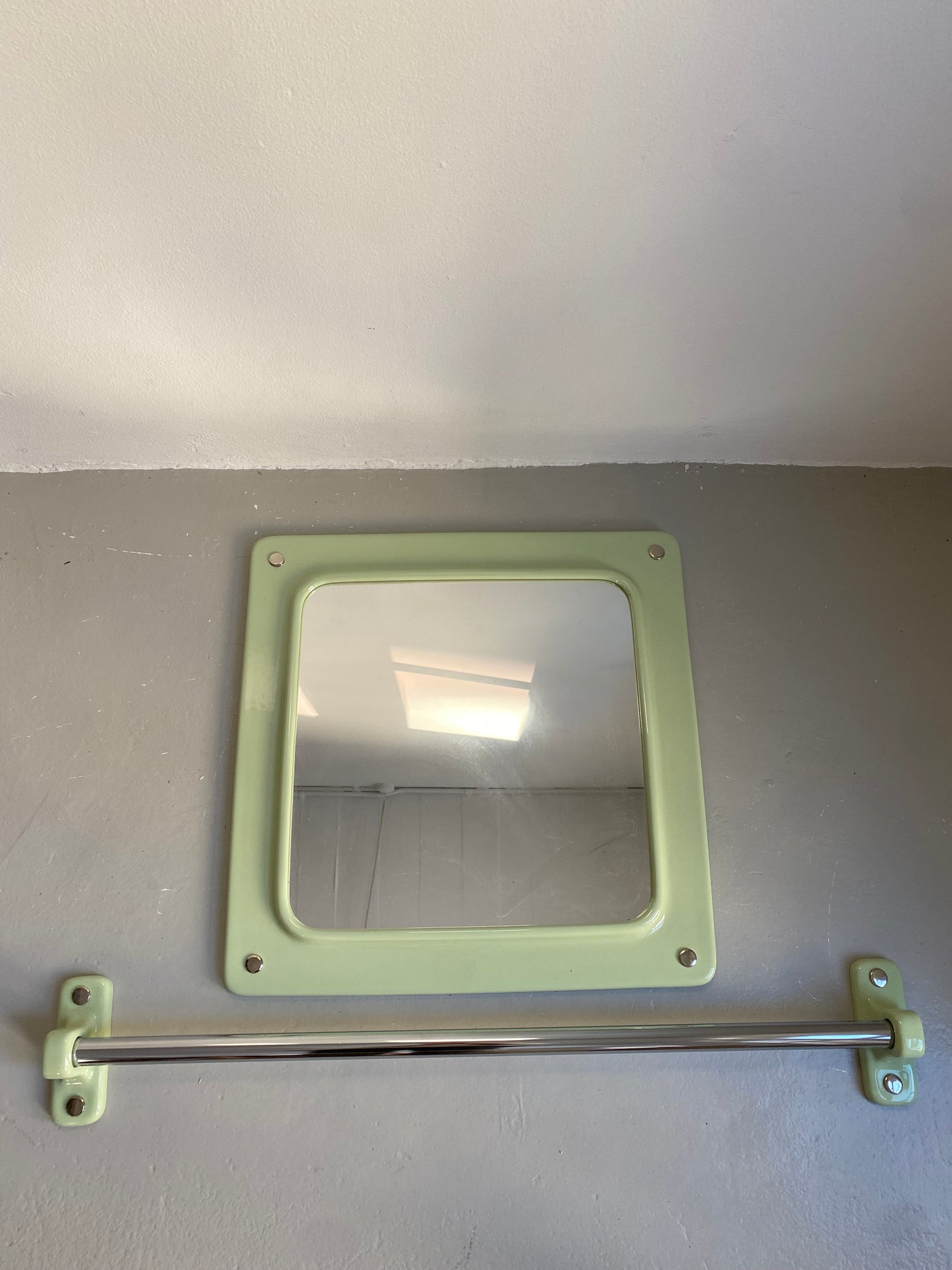 Moss green Ceramic mirror
