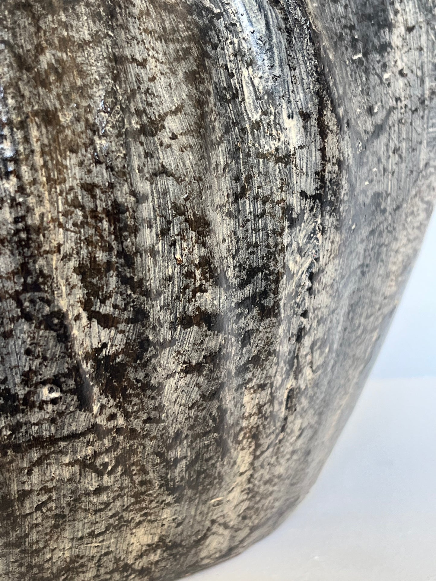 Ash gray Snail pot