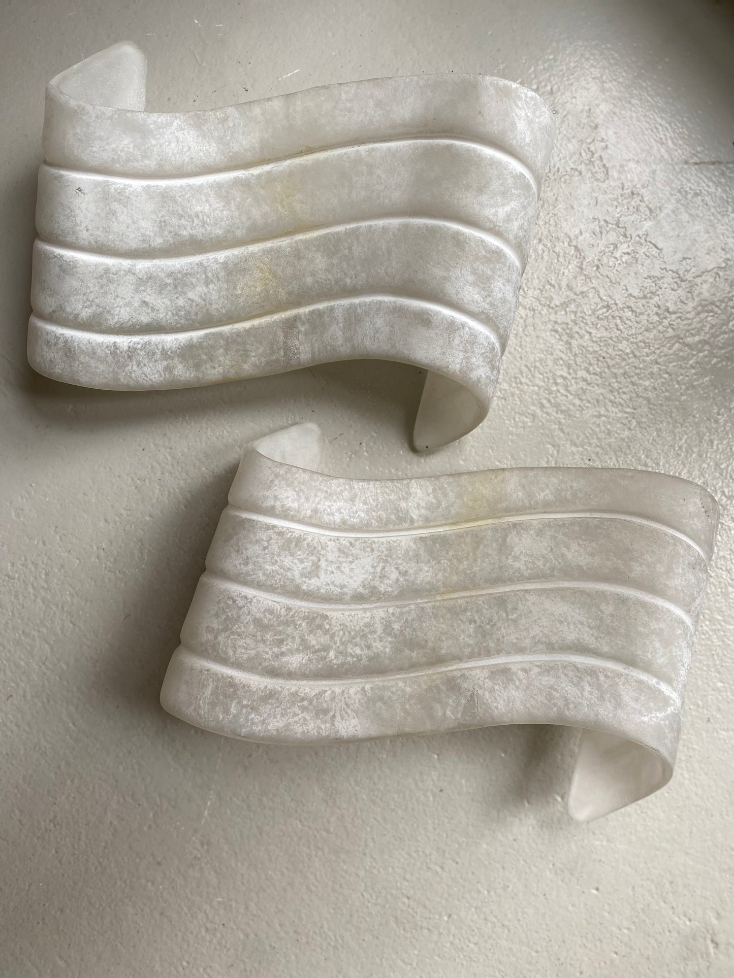 Wall sconce