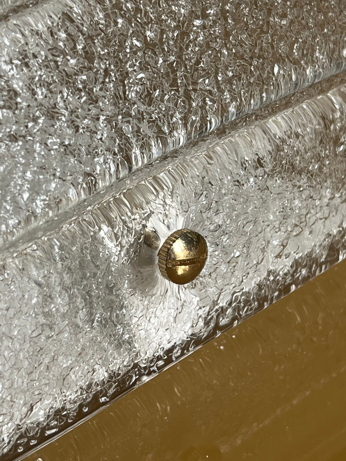 Wall sconce