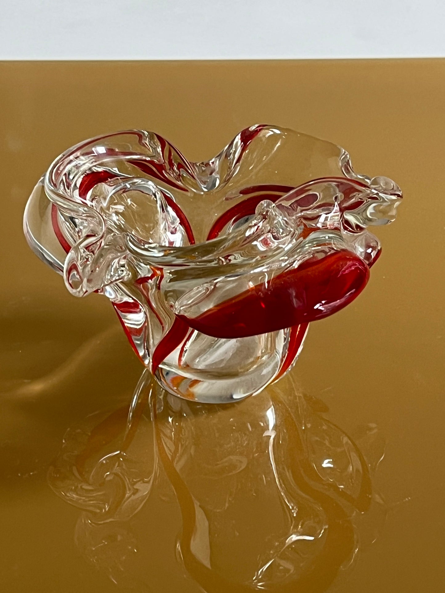Glass bowl