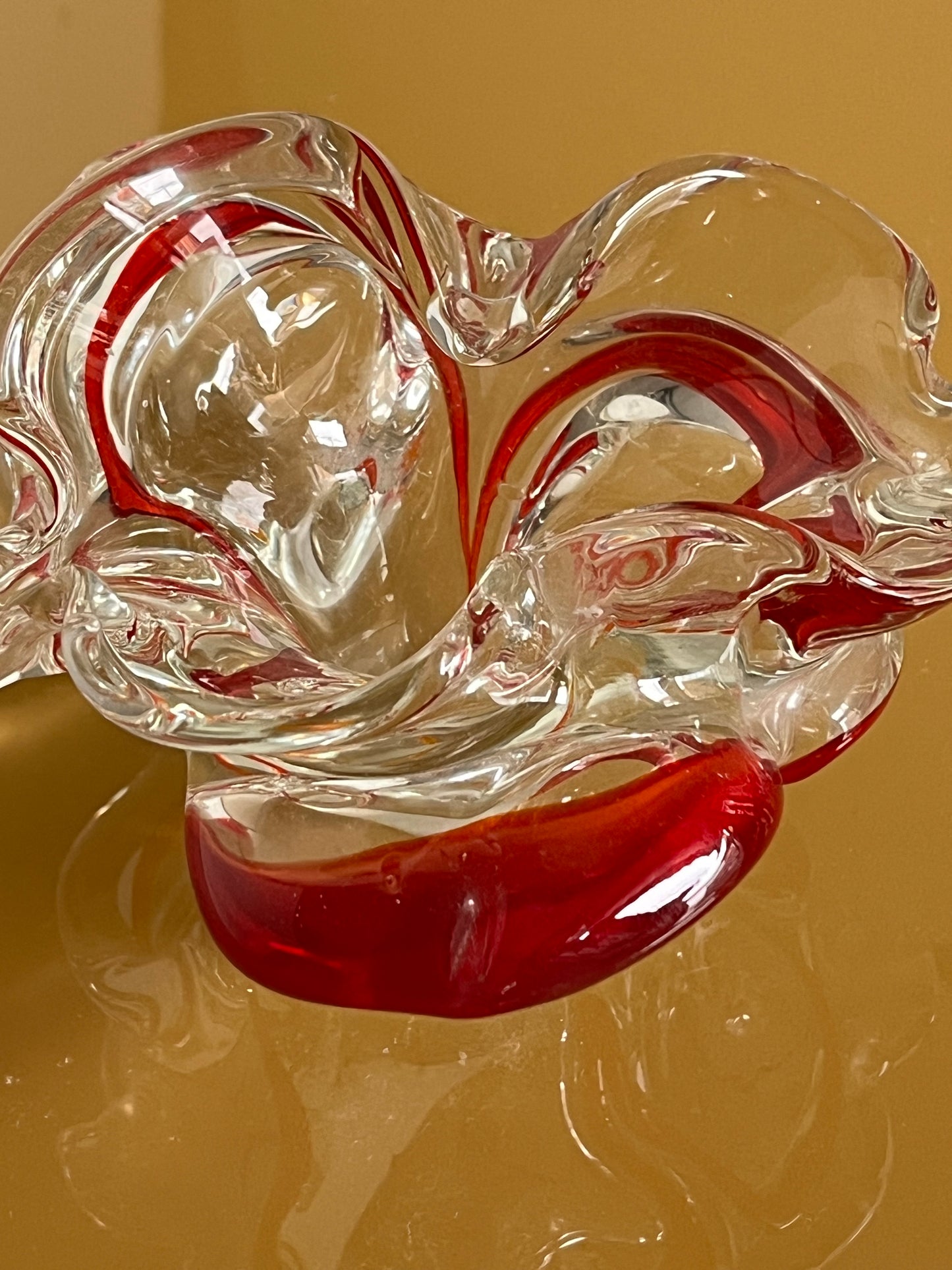 Glass bowl