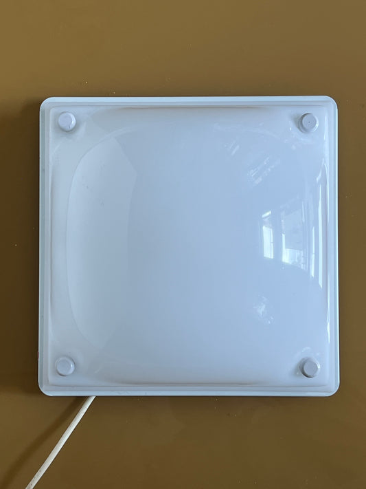 Wall lamp