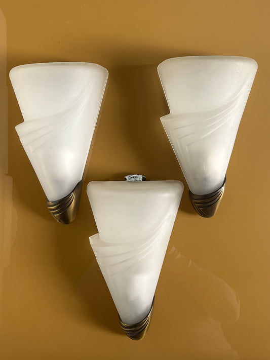 Wall sconce