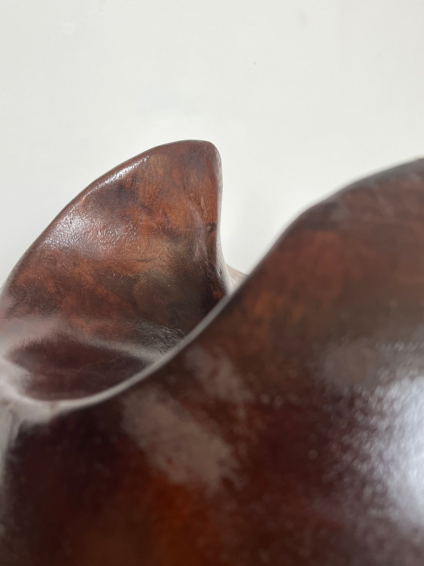 Round wood figure