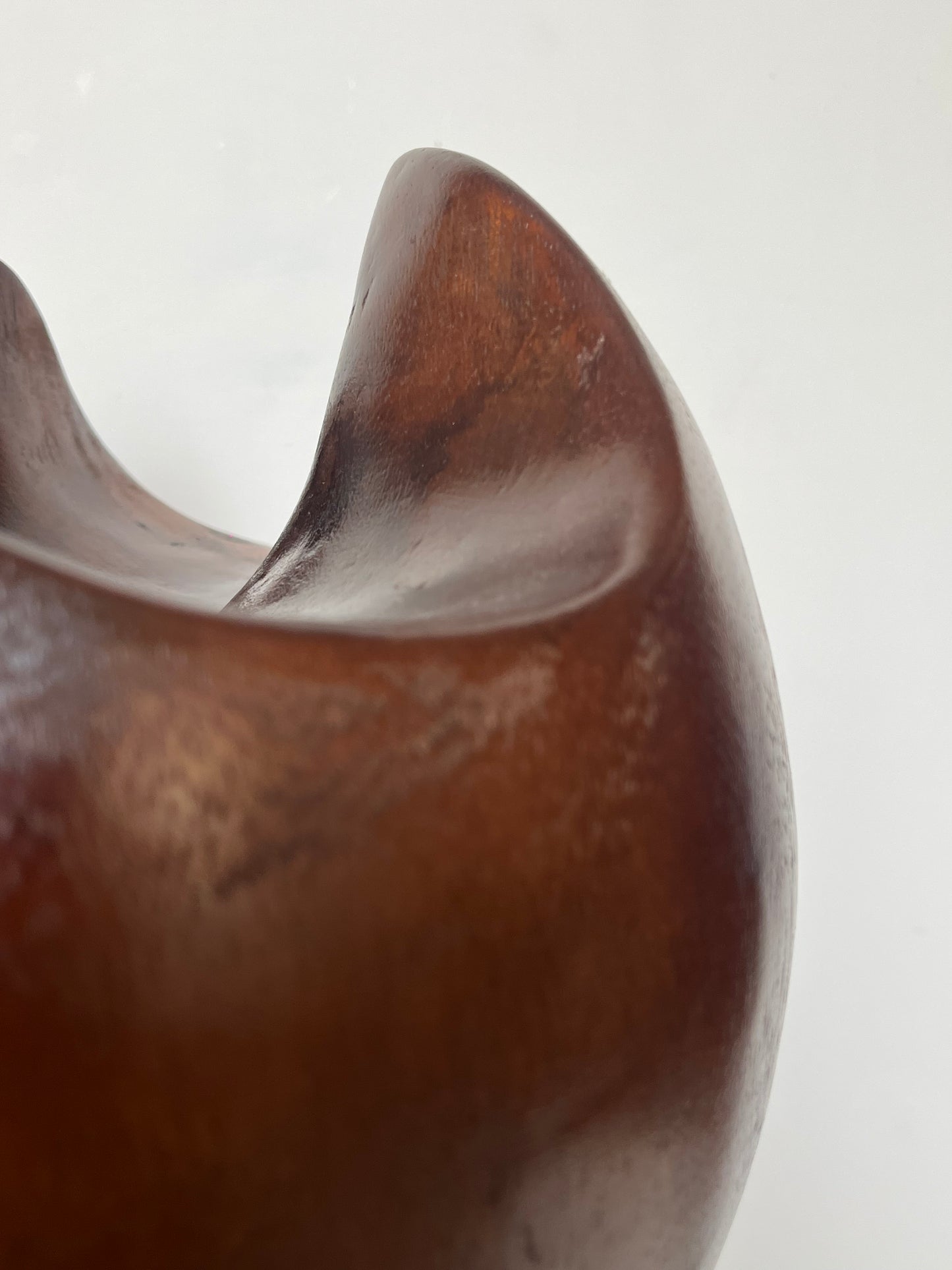 Round wood figure