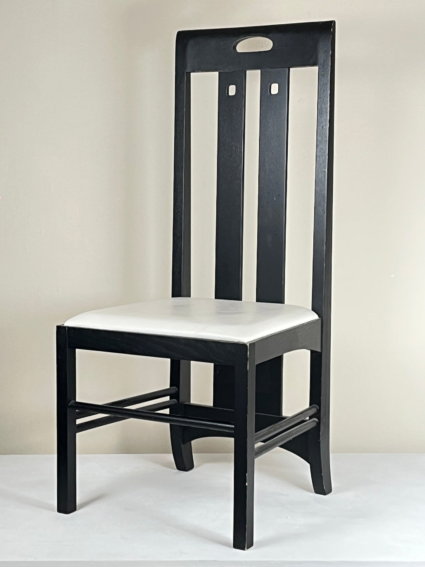 Charles Rennie Mackintosh Chair