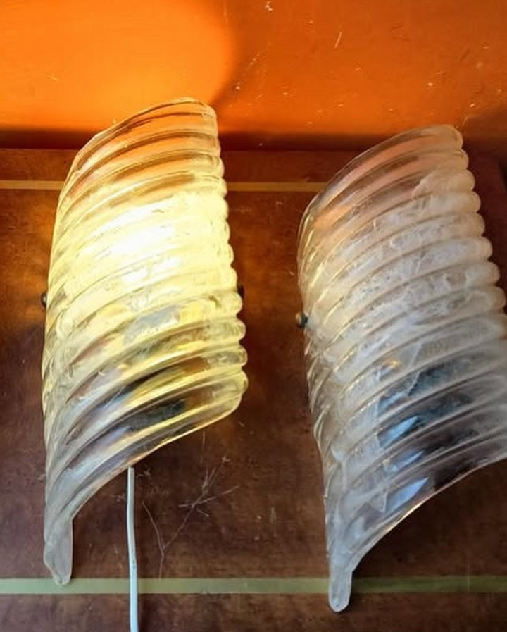 Wall sconce