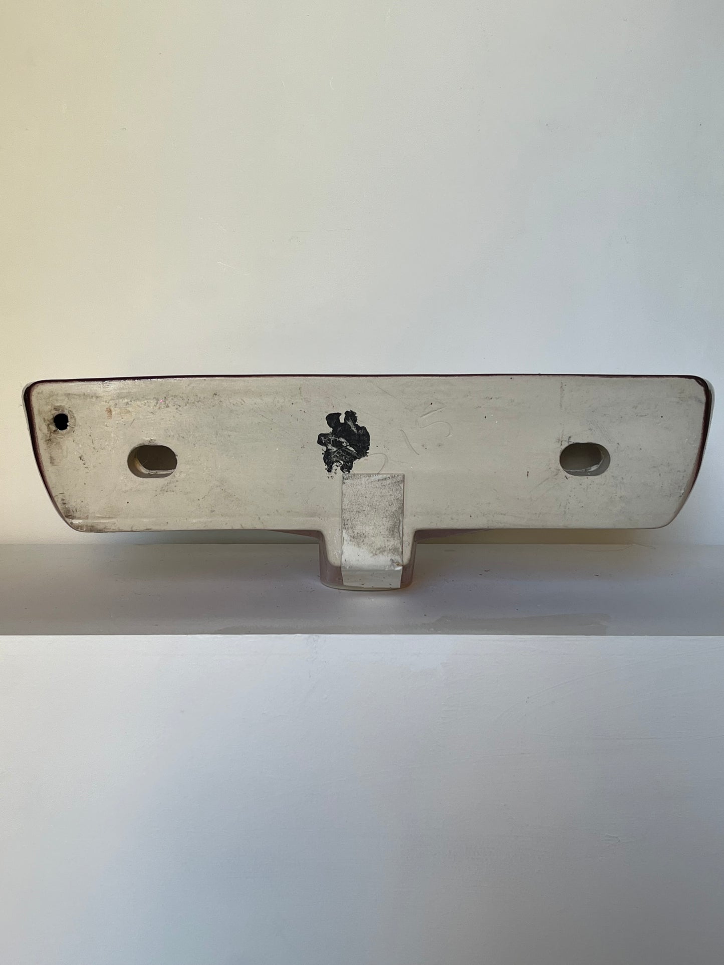 Slim Bordeaux Porcelain sink
