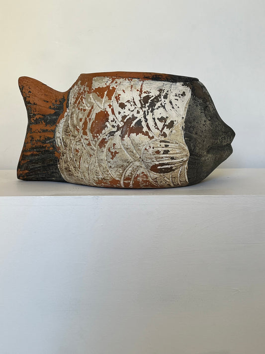 Ceramic fish pot