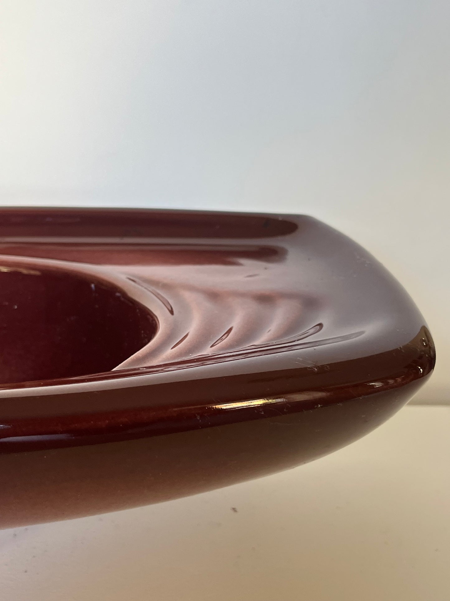 Slim Bordeaux Porcelain sink