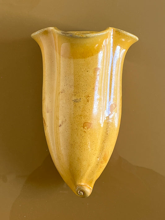Ceramic wall vase