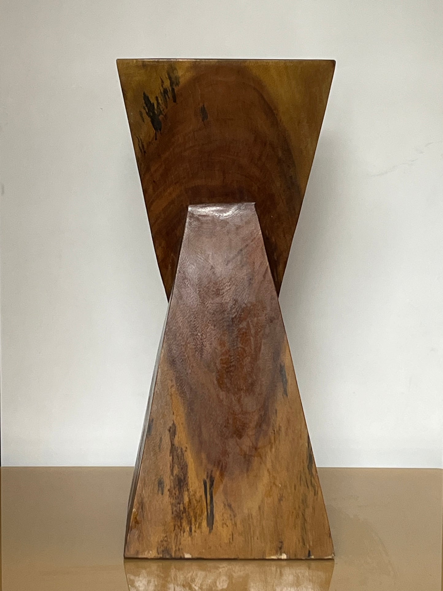 Podium/Sculpture. Tropic teak.