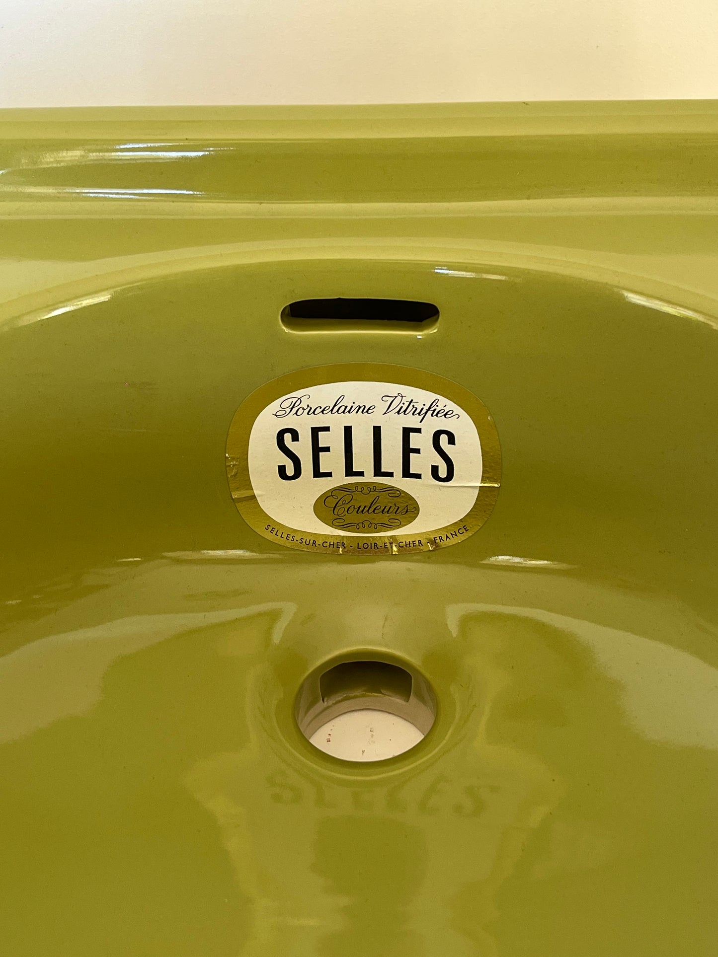 Green Porcelain sink