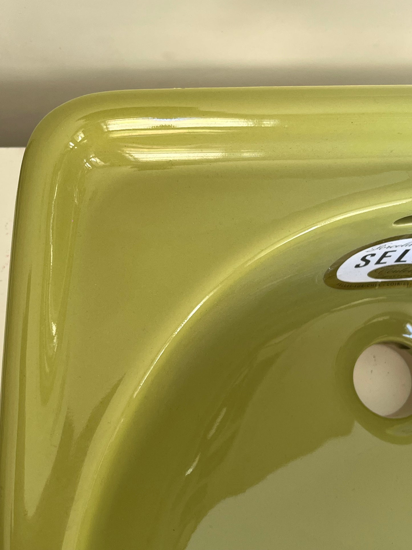 Green Porcelain sink