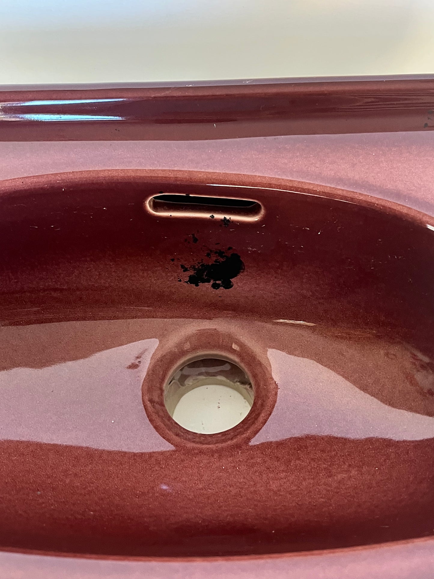Slim Bordeaux Porcelain sink