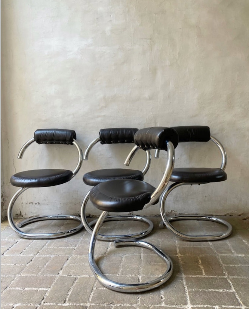 Snake chair